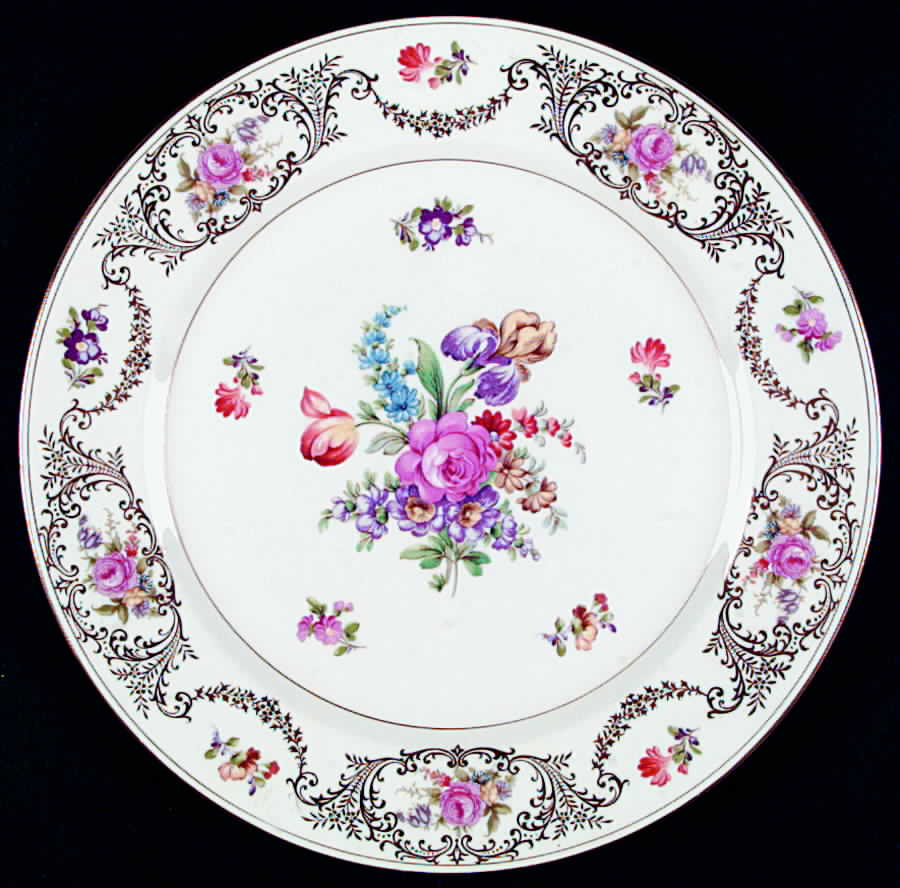RAE1 Dinner Plate by Royale (Japan)-1