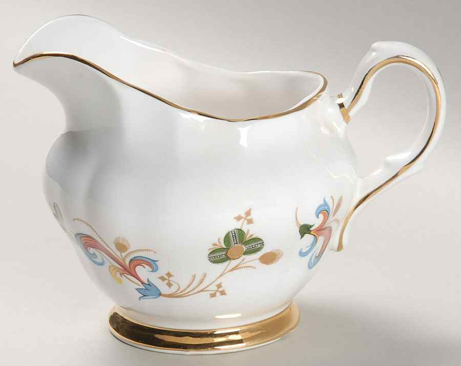Glendalough Creamer by Royal Tara-1