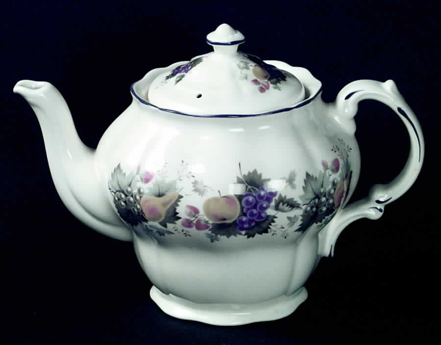 Ravenna (Purple Trim) Teapot & Lid by Royal Doulton-1