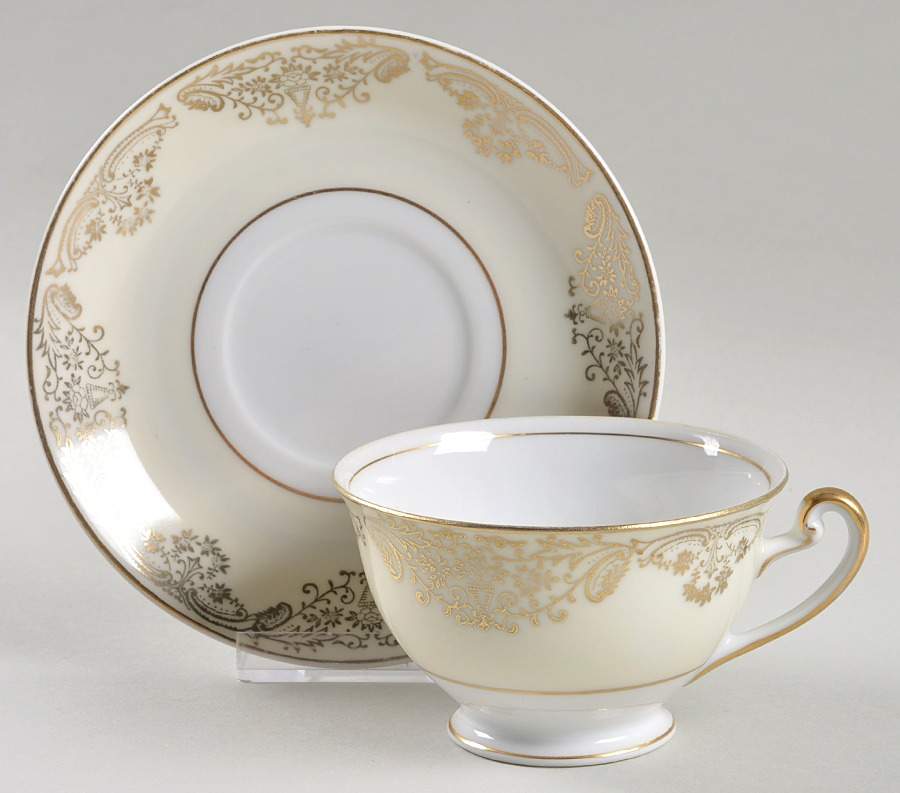 RNS13 Footed Cup & Saucer Set by Ransom (Japan)-1