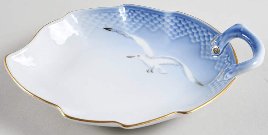 Seagull Small Leaf Dish by Royal Copenhagen-1