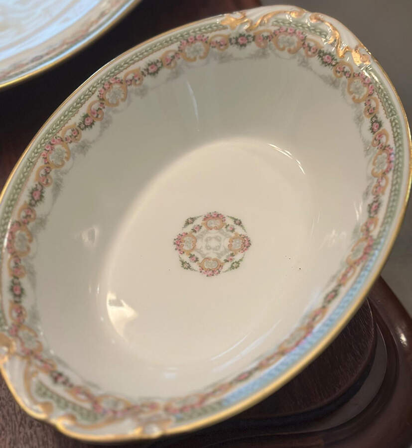RDN57 10" Oval Vegetable Bowl by M Redon-1