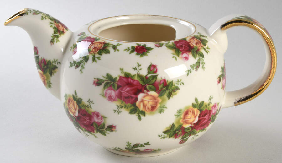 Old Country Roses (Classic III) Teapot No Lid by Royal Albert-1