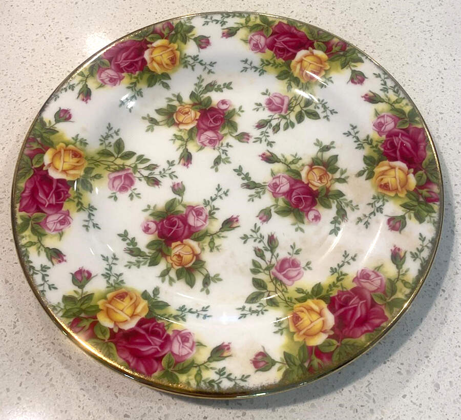 Old Country Roses (Classic III) Dessert/Pie Plate by Royal Albert-1
