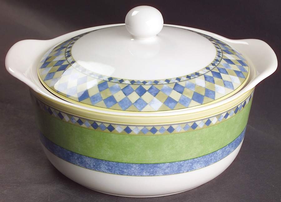 Carmina 3 Quart Round Covered Casserole by Royal Doulton-1