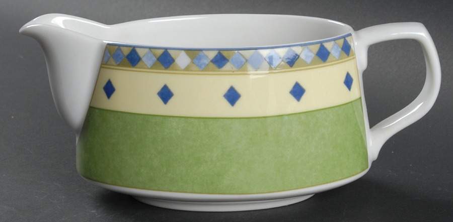 Carmina Gravy Boat by Royal Doulton-1