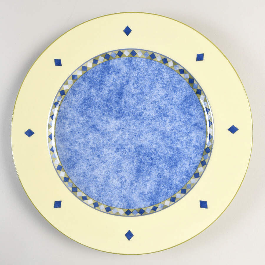 Carmina Dinner Plate by Royal Doulton-1