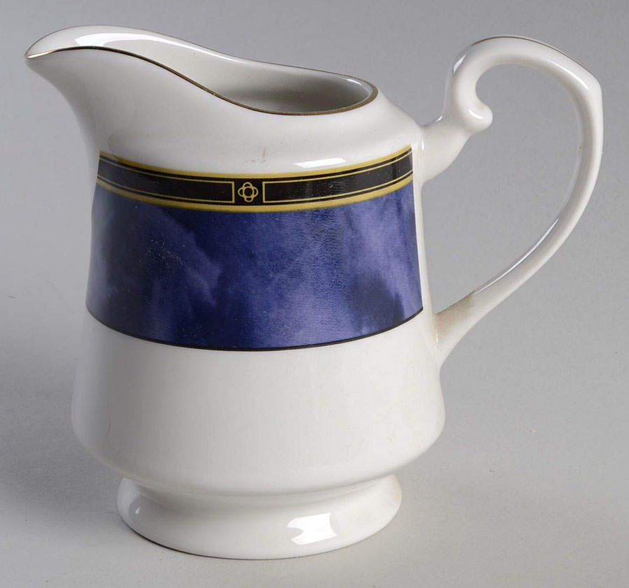 Blue Garland Creamer by Retroneu-1