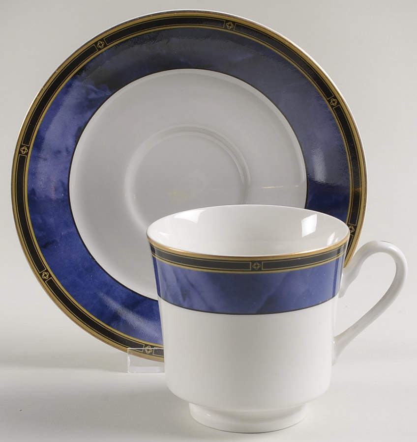 Blue Garland Footed Cup & Saucer Set by Retroneu-1