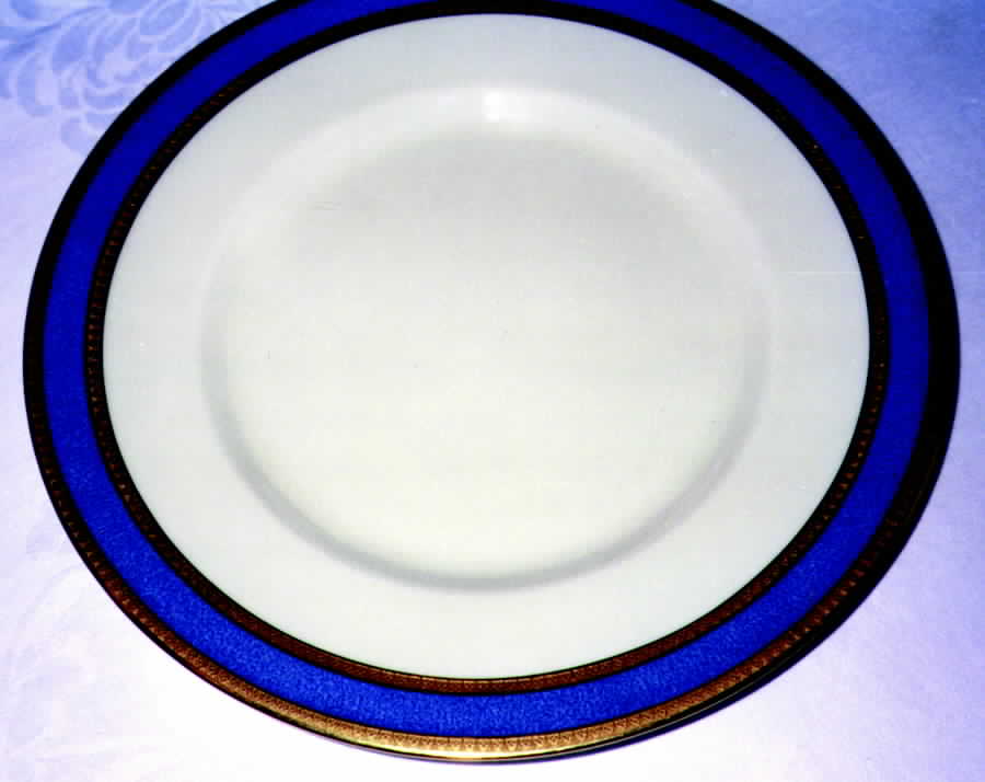 BB2366 Dinner Plate by Royal Doulton-1