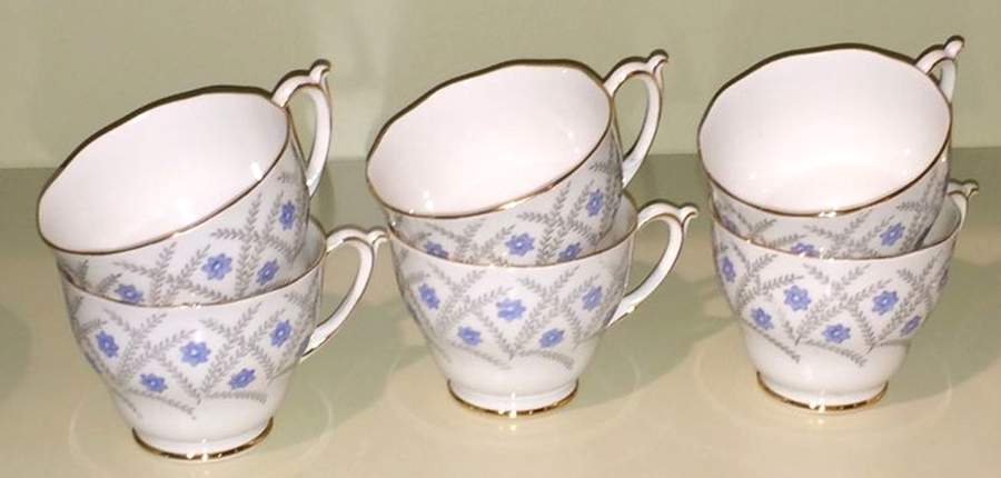 Cymbeline Footed Cup by Roslyn (England)-1