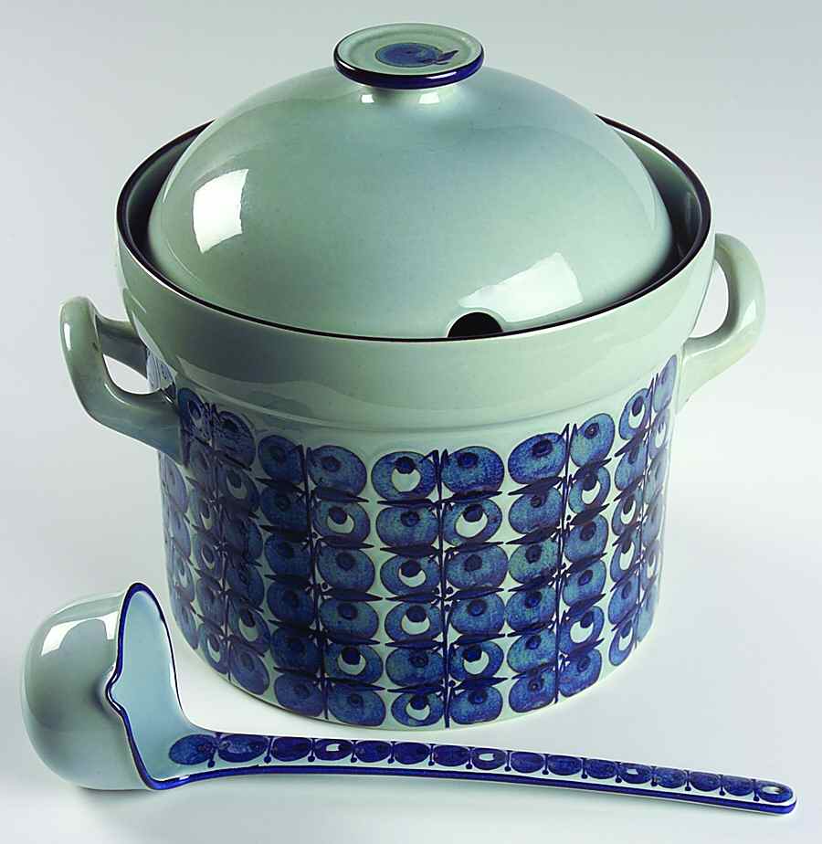 RCO29 Tureen & Lid w/Ladle by Royal Copenhagen-1