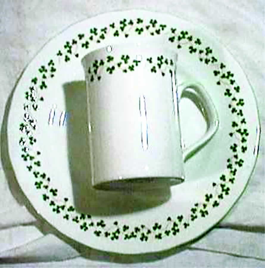 R2C4 Dinner Plate by Royal Crest(England)-1