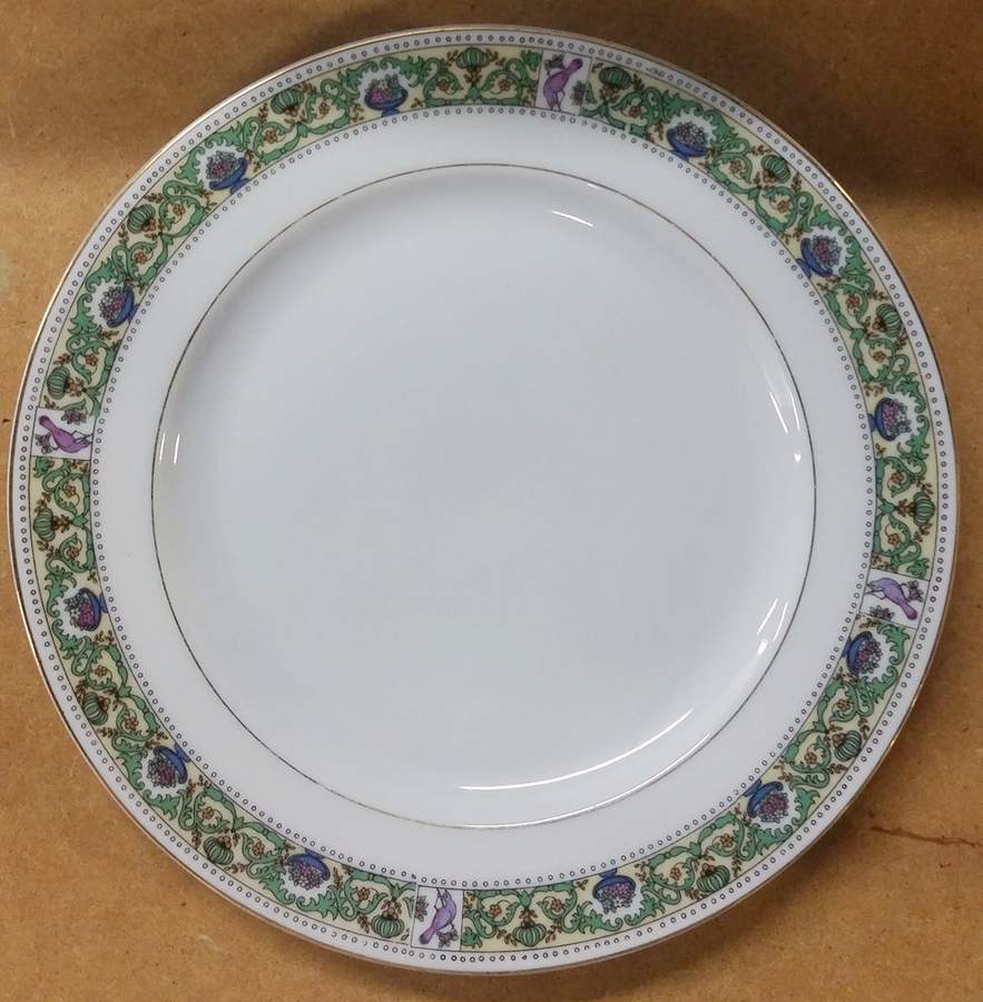 ROB197 Salad Plate by Royal Bayreuth-1