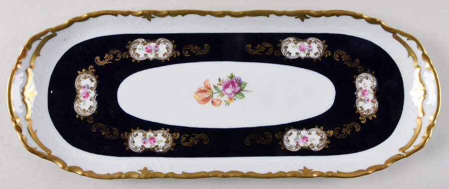 899K 15" Sandwich Tray by Reichenbach-1
