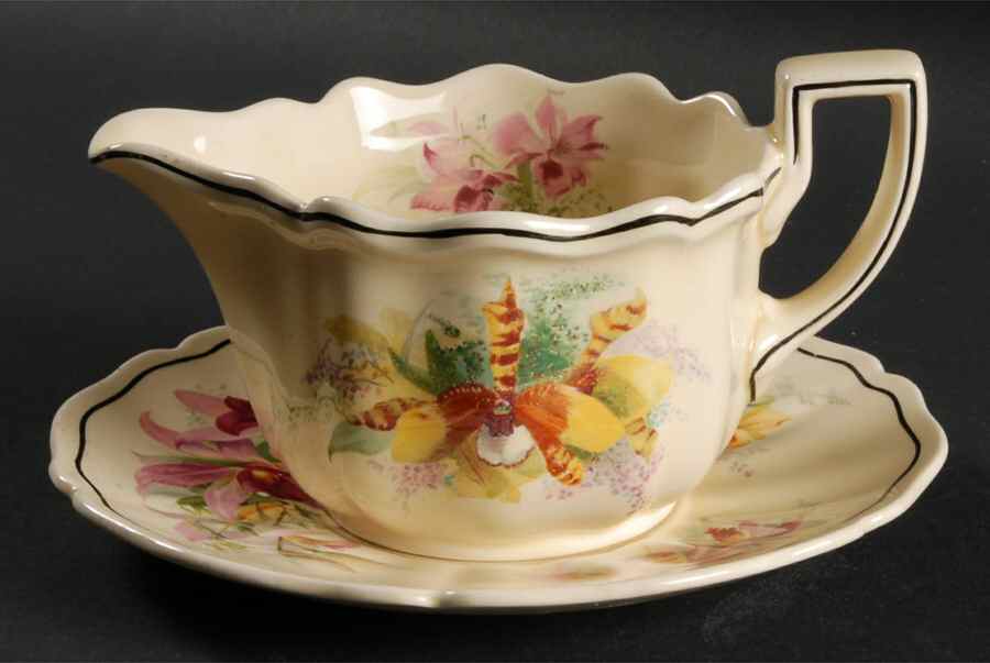 Orchid Gravy Boat & Underplate by Royal Doulton-1