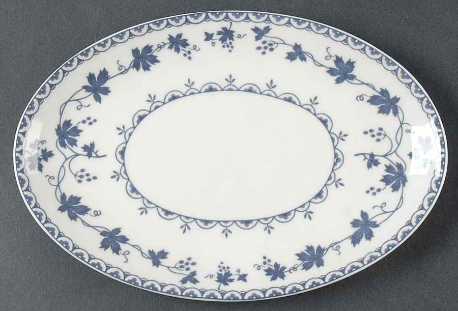 Yorktown Pickle Dish by Royal Doulton-1