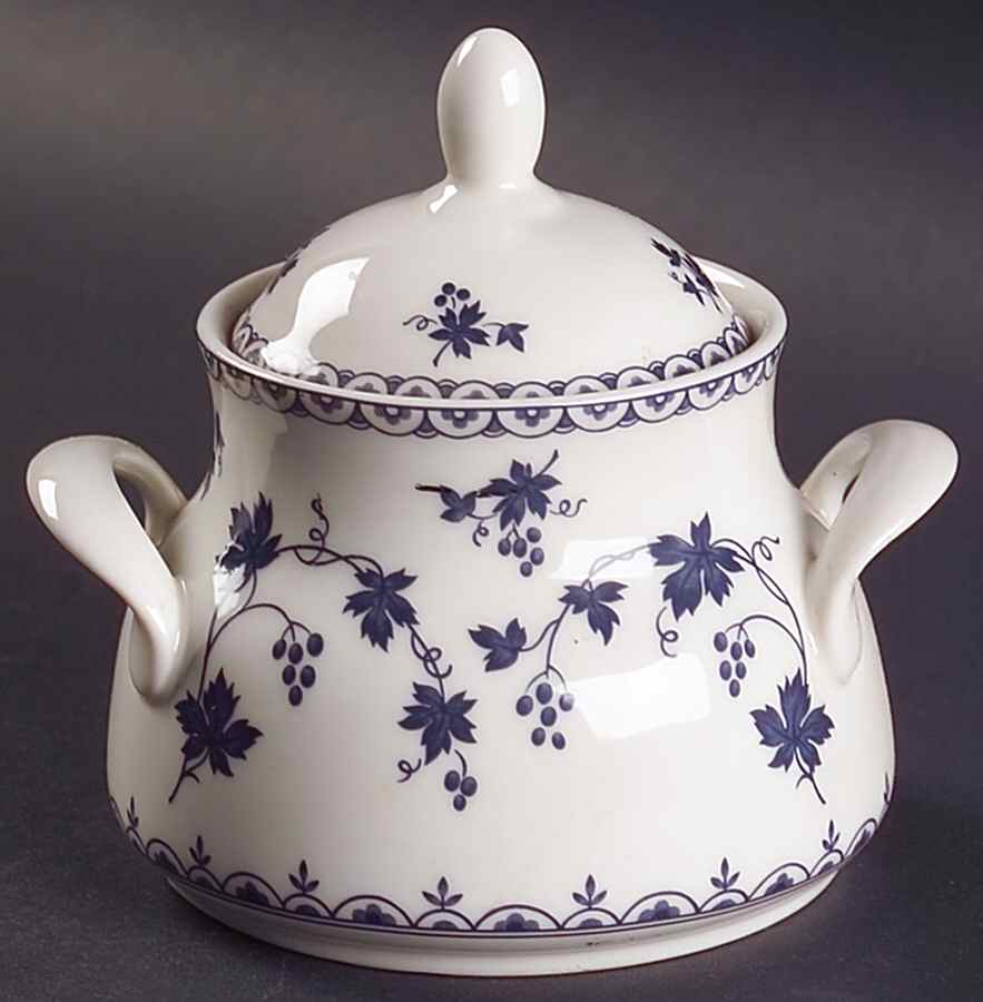 Yorktown Sugar Bowl & Lid by Royal Doulton-1