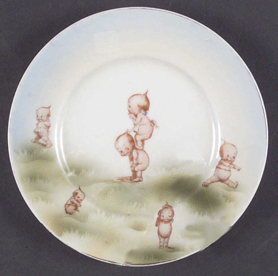 Kewpie Dessert/Pie Plate by Beyer & Bock-1