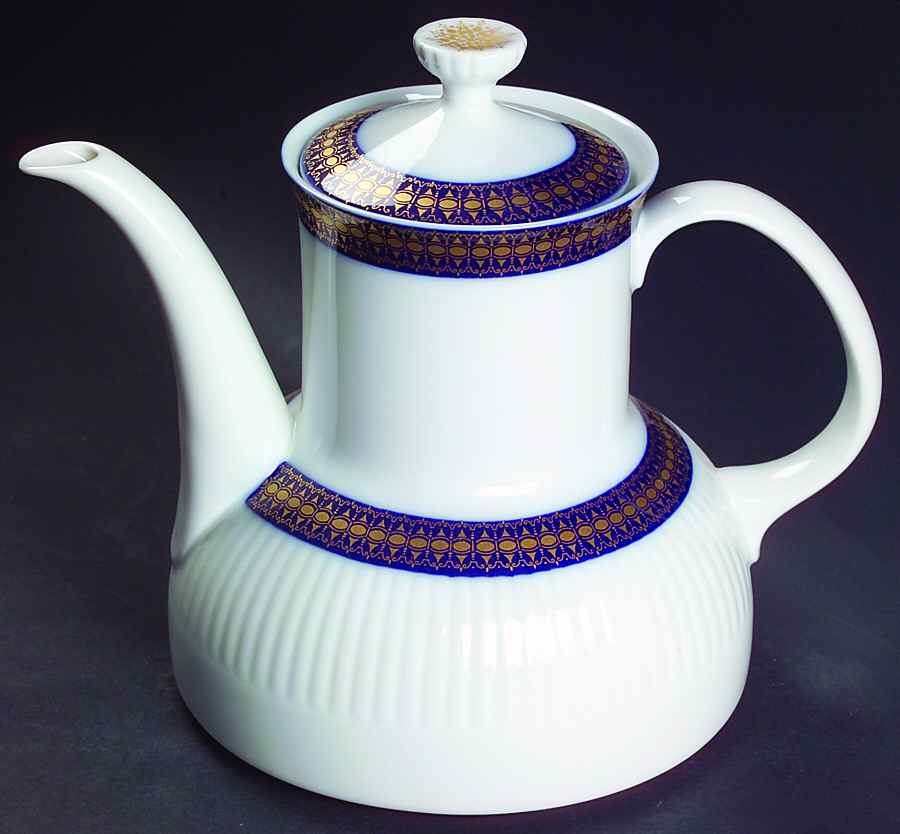 ROT157 Teapot & Lid by Royal Tettau-1