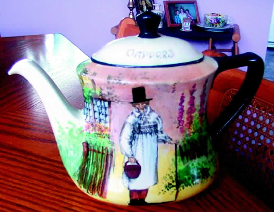 Gaffers Teapot & Lid by Royal Doulton-1