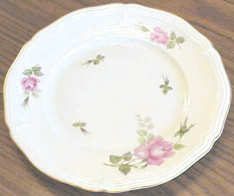 2825 (Chippendale) Dinner Plate by Rosenthal - Continental-1