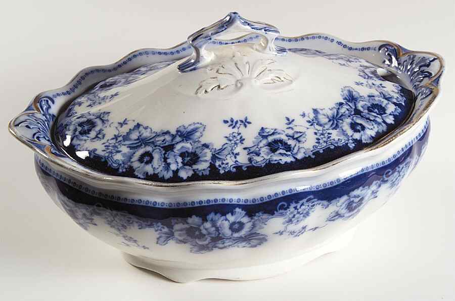 Sutherland Tureen &  Lid by Royal Doulton-1
