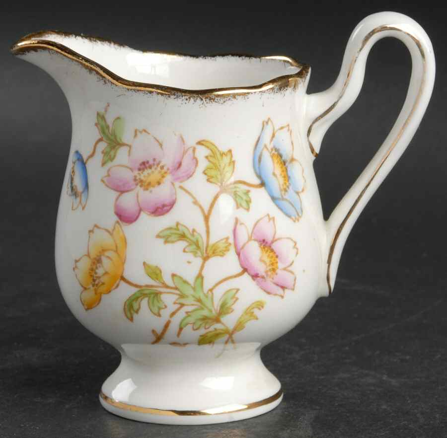 Anemone Creamer by Royal Albert-1