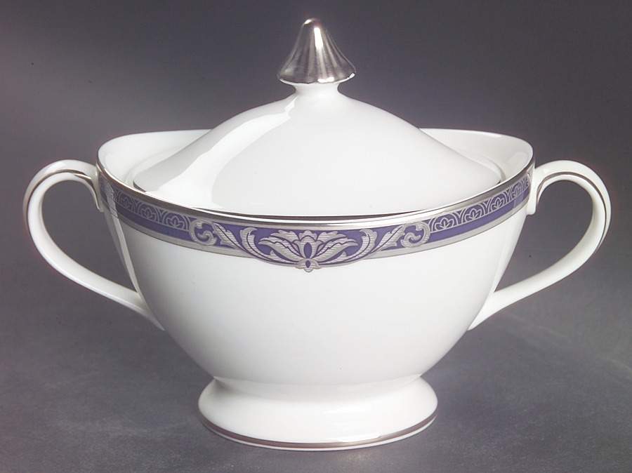 Byron Sugar Bowl & Lid by Royal Doulton-1