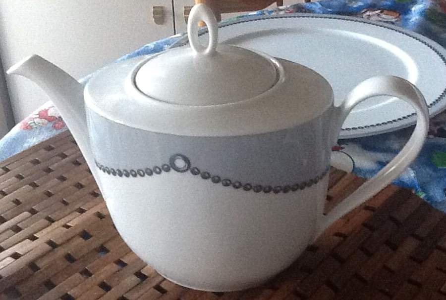 Akoya Teapot & Lid by Rosenthal - Continental-1