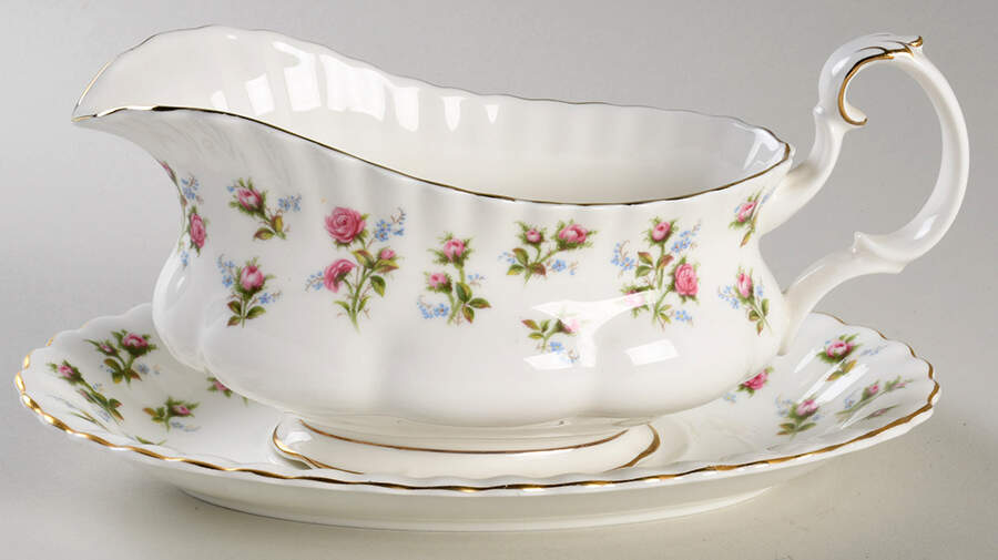 Winsome Gravy Boat & Underplate by Royal Albert-1