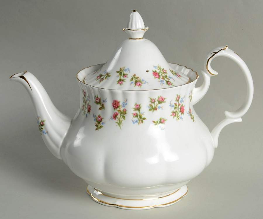 Winsome Teapot & Lid by Royal Albert-1