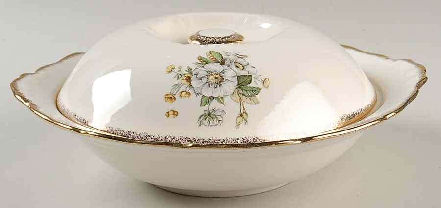 Linda Round Covered Vegetable by Canonsburg-1