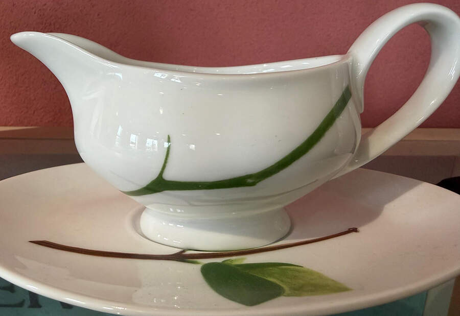 Verdures Gravy Boat & Underplate by Raynaud-1