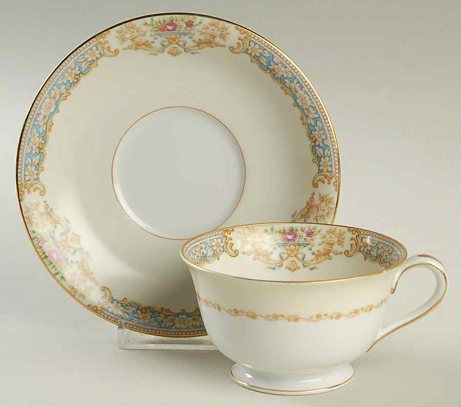 RO2 Footed Cup & Saucer Set by Rose (Japan)-1