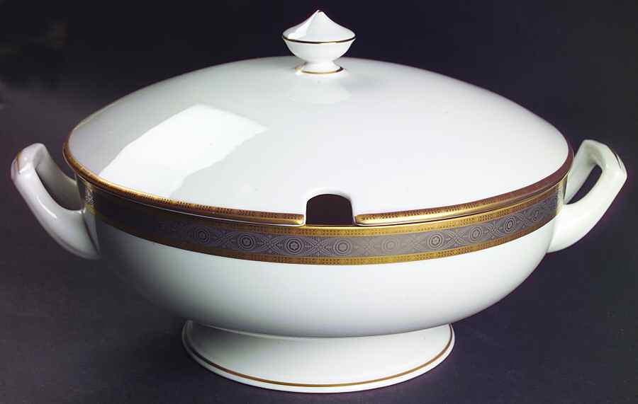 Contrast Tureen &  Lid by Royal Worcester-1