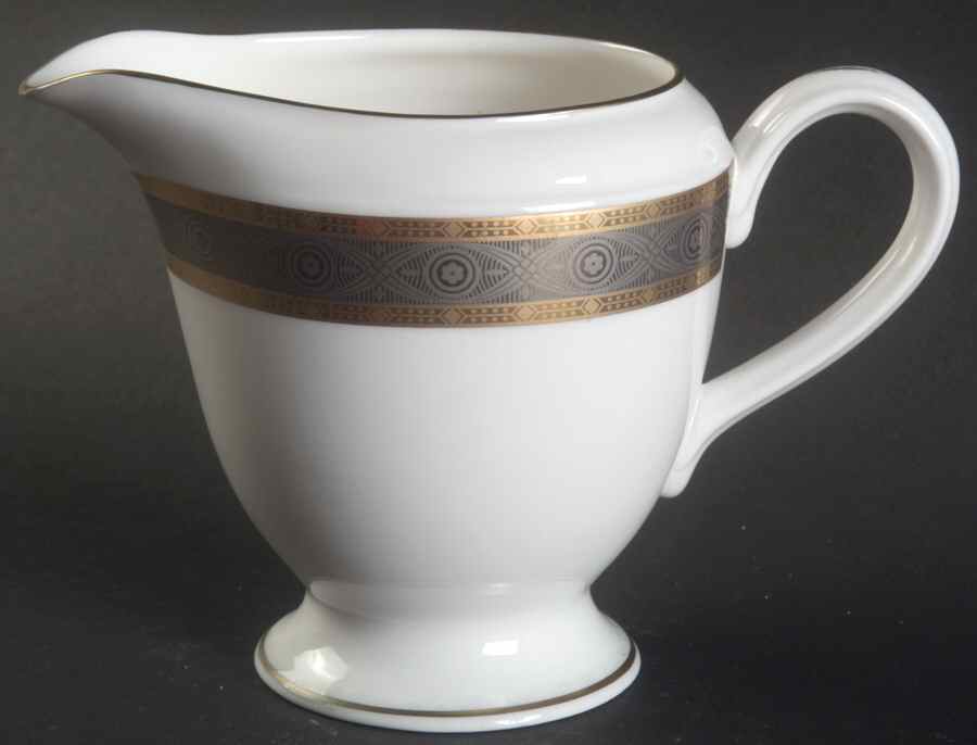 Contrast Creamer by Royal Worcester-1