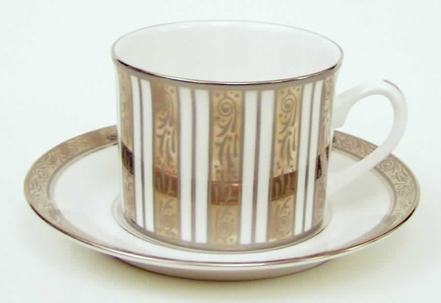 Davenham Platinum Flat Cup & Saucer Set by Royal Worcester-1