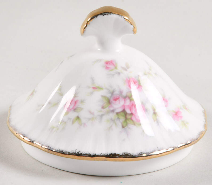 Victoriana Rose (Montrose Shape) Lid for Sugar Bowl by Royal Albert-1