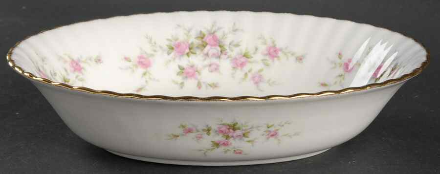 Victoriana Rose (Montrose Shape) 9" Oval Vegetable Bowl by Royal Albert-1