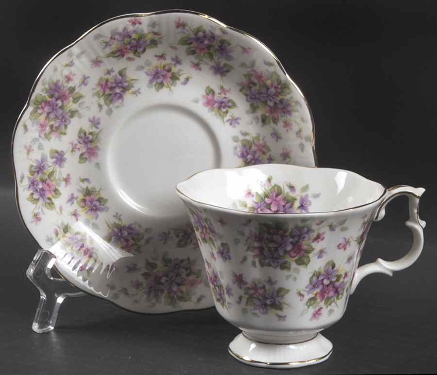 Nell Gwynne Series Footed Cup & Saucer Set by Royal Albert-1