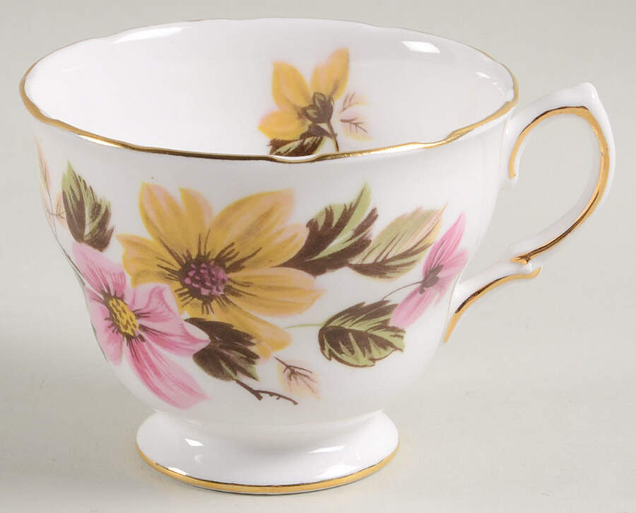 8218 Footed Cup by Royal Vale-1