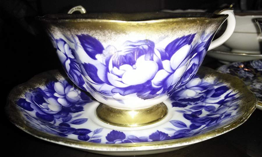 Treasure Chest Series Footed Cup & Saucer Set by Royal Albert-1