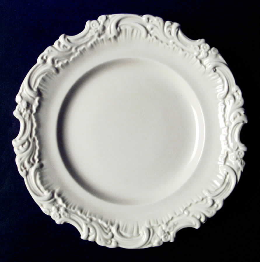 RD93 Luncheon Plate by Royal Doulton-1
