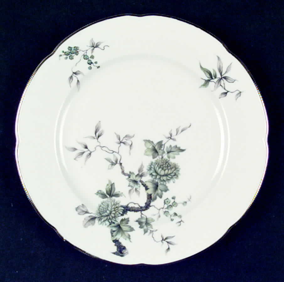 ROB209 Salad Plate by Royal Bayreuth-1