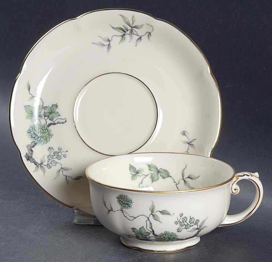 ROB209 Footed Cup & Saucer Set by Royal Bayreuth-1