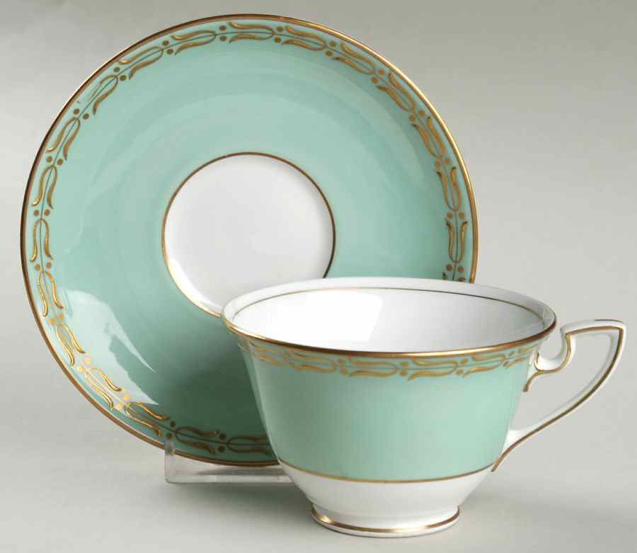 Z2088 Footed Cup & Saucer Set by Royal Worcester-1