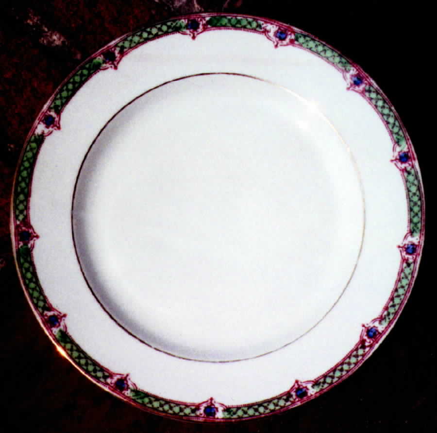 RYB10 Dinner Plate by Royal L B-1