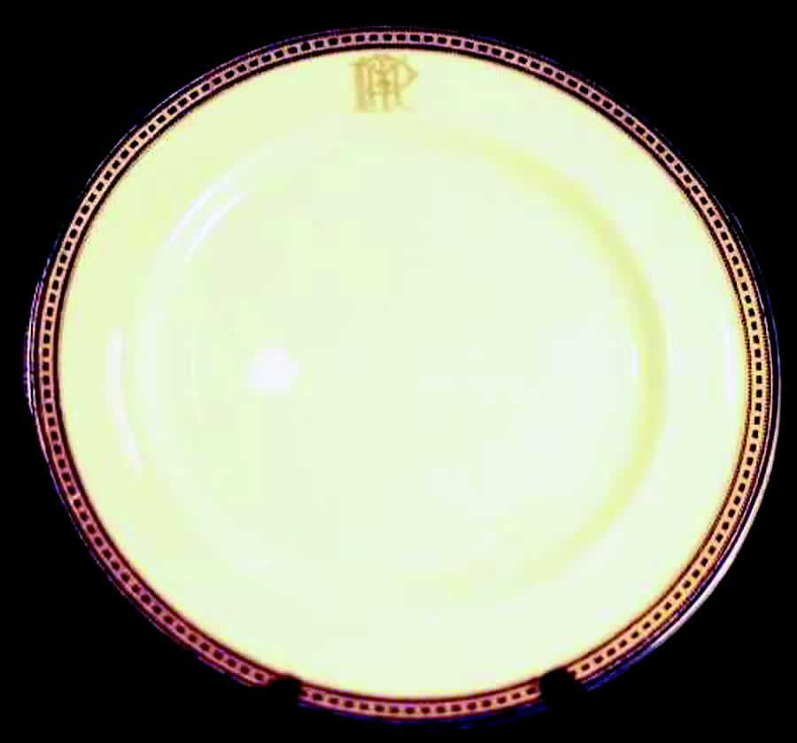 G5655 Dinner Plate by Royal Doulton-1