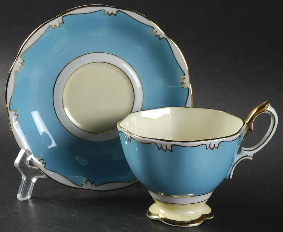 ROA59 Footed Cup & Saucer Set by Royal Albert-1